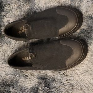 Adidas slip on